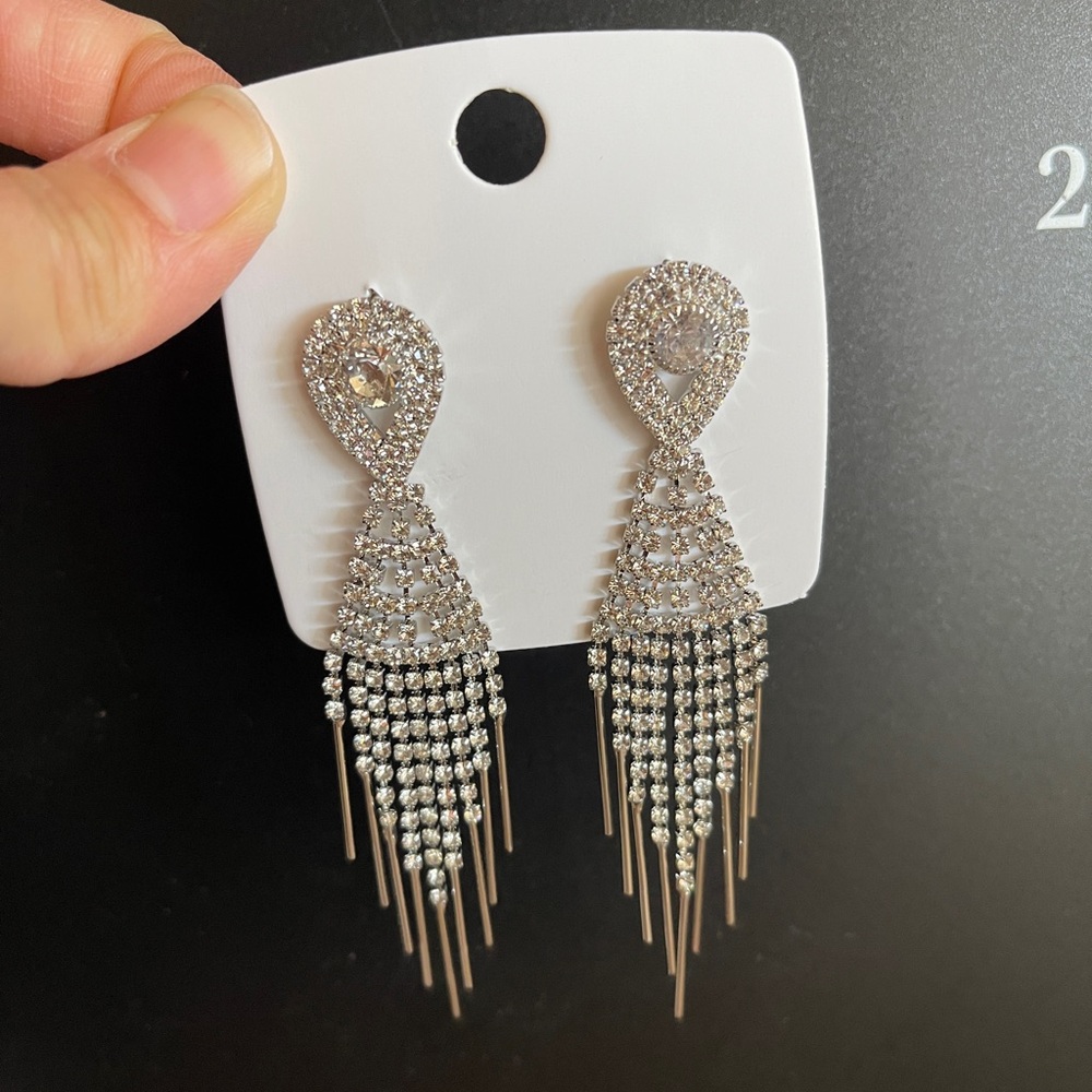 Very beautiful Earrings for woman